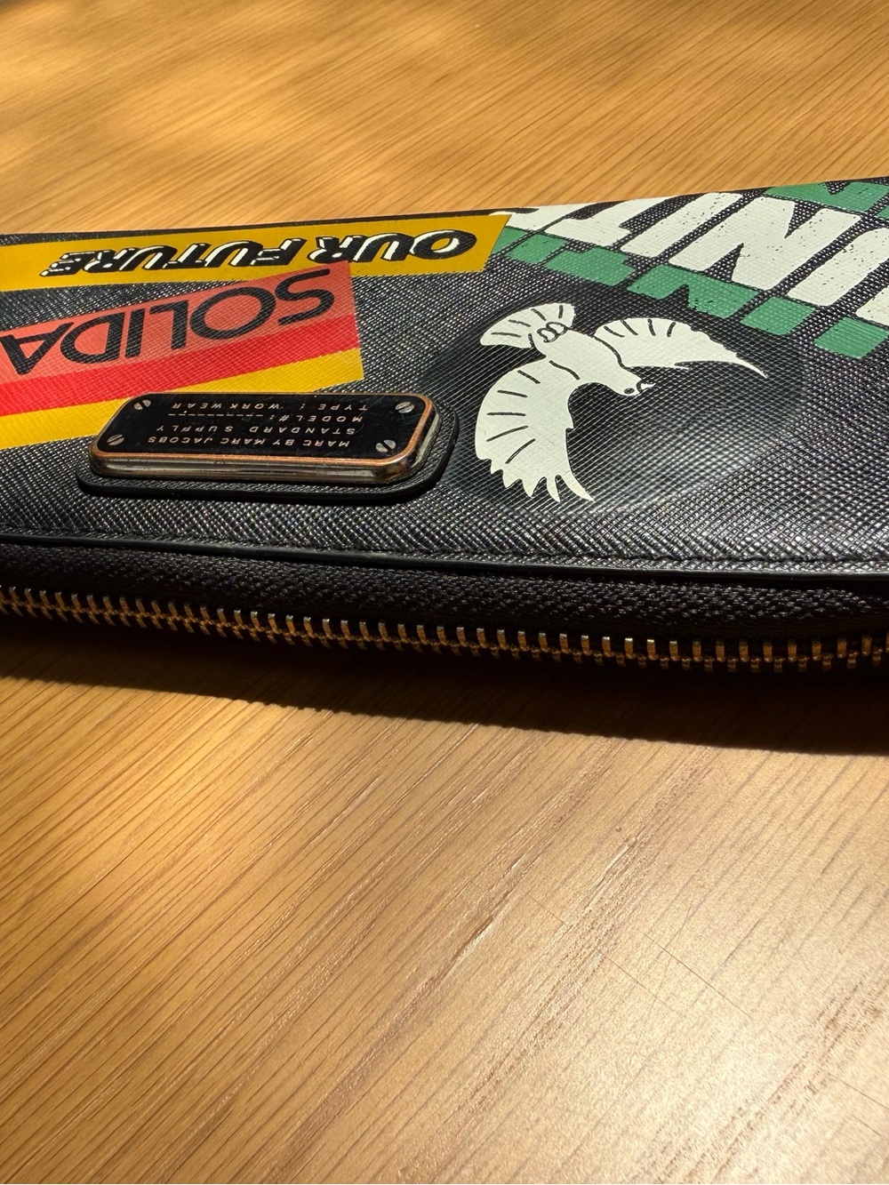 Rare find! Marc Jacobs Black 'Unite Our Future' Zip Continental Wallet - Picture 13 of 15